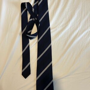 Italian made Navy and Gray Striped Tie (Perfect condition)